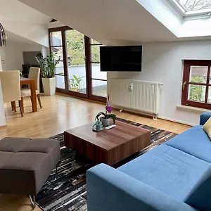 charmante-dachgeschoss-wohnung.bestleipzighotels.com/